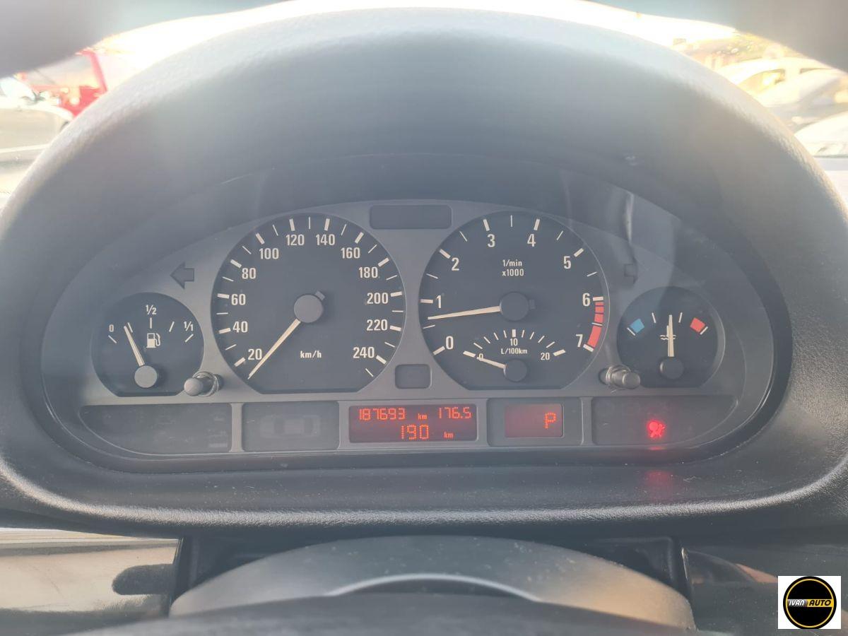 BMW Serie 3 (E46) 323i-Automatico