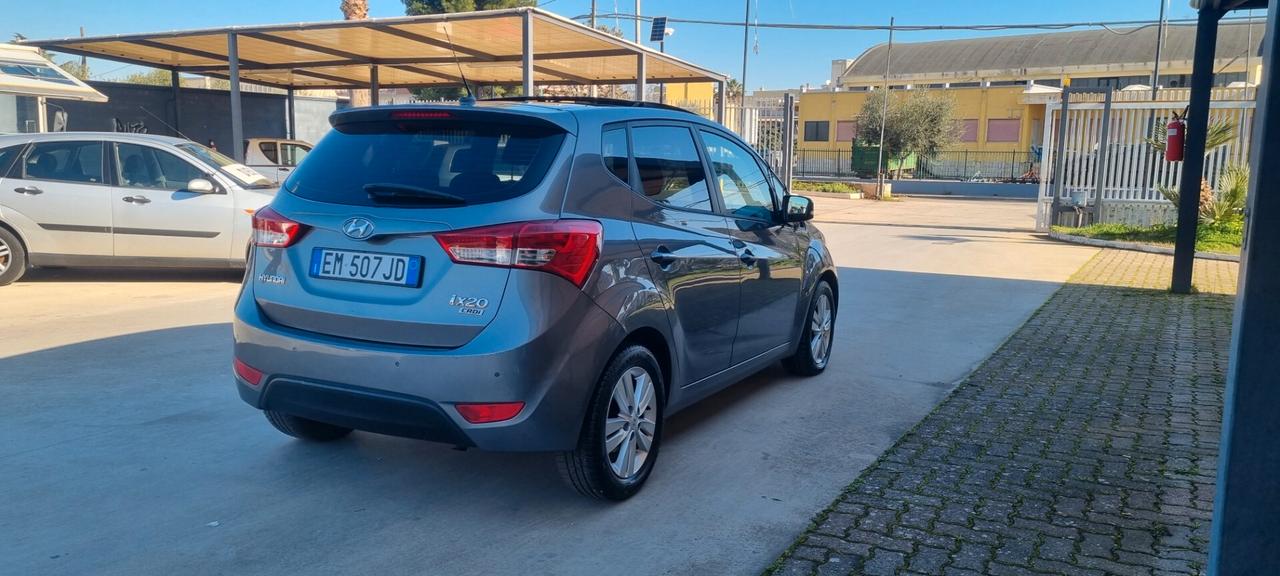 Hyundai iX20 1.6 CRDI 115 CV Style Tettuccio apribile