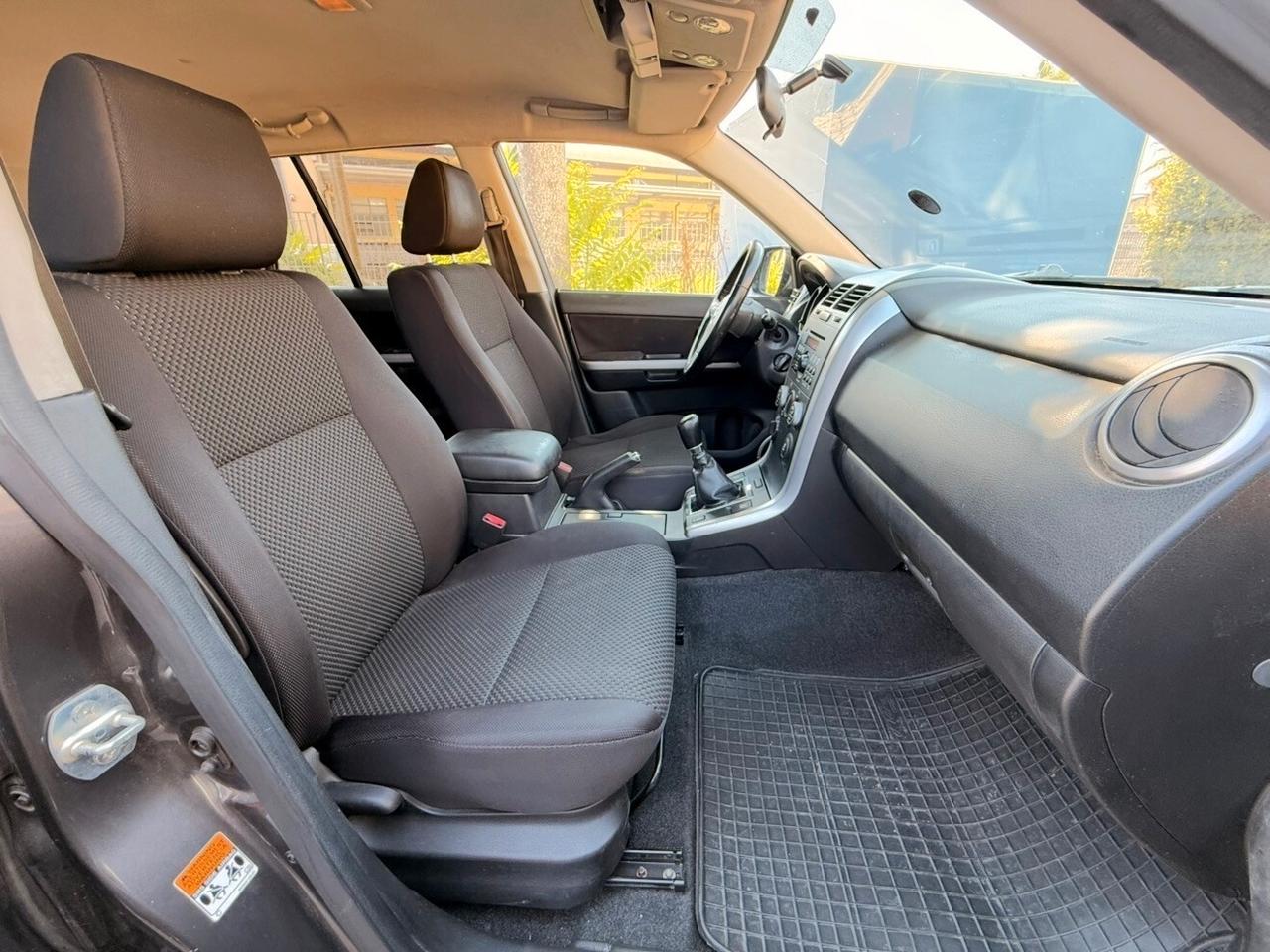 Suzuki Grand Vitara 2.4 GPL 5p Executive Crossover