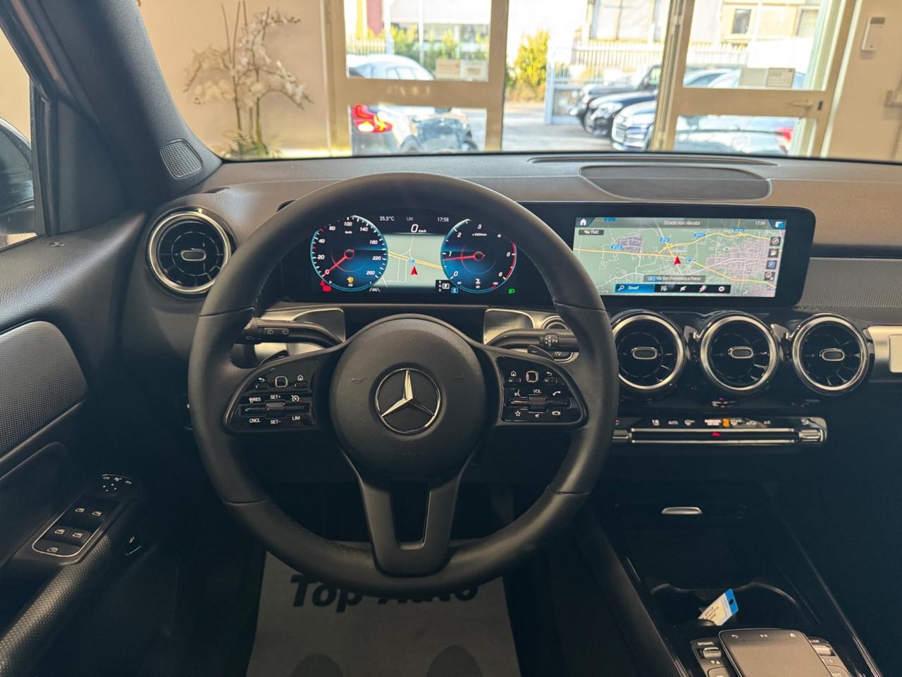 MERCEDES-BENZ GLB 200 d AUT. 4MATIC SPORT / 7 POSTI