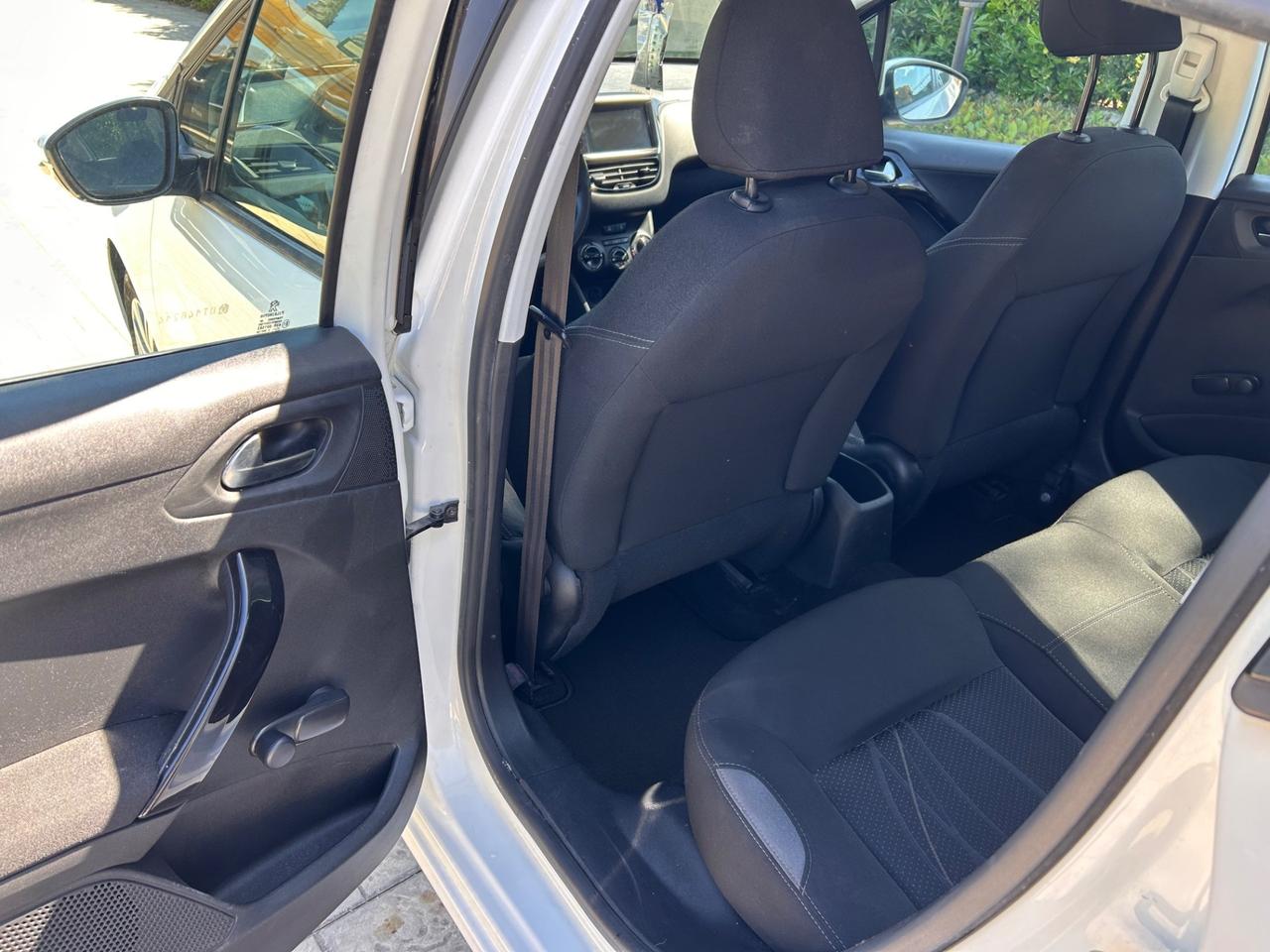 Peugeot 208 1.4 HDi 68 CV 5 porte Access