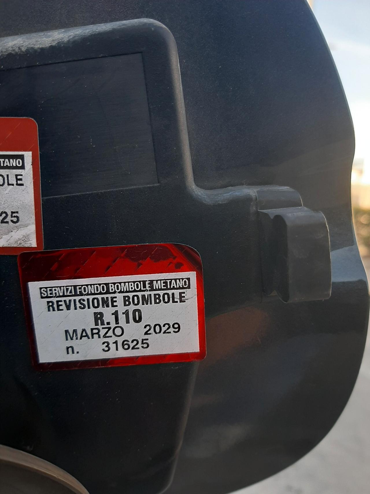 Fiat 500L 0.9 TwinAir Turbo Natural Power Lounge