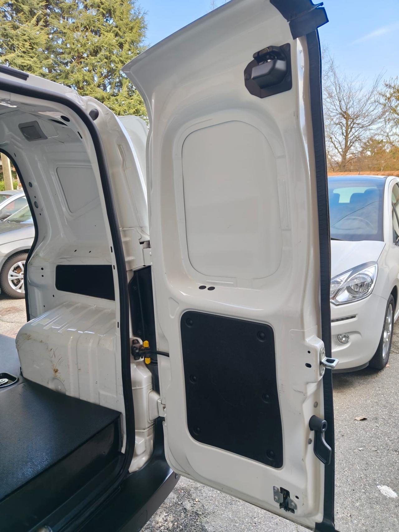 Fiat Fiorino 1.4 8V CNG 70CV Cargo SX