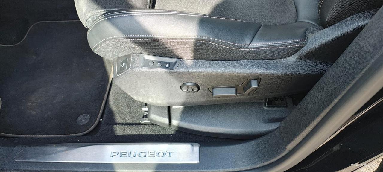 Peugeot 3008 BlueHDi 130 S&S GT