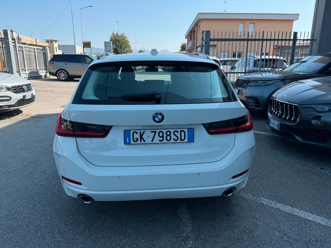 BMW 316 Touring mhev 48V auto