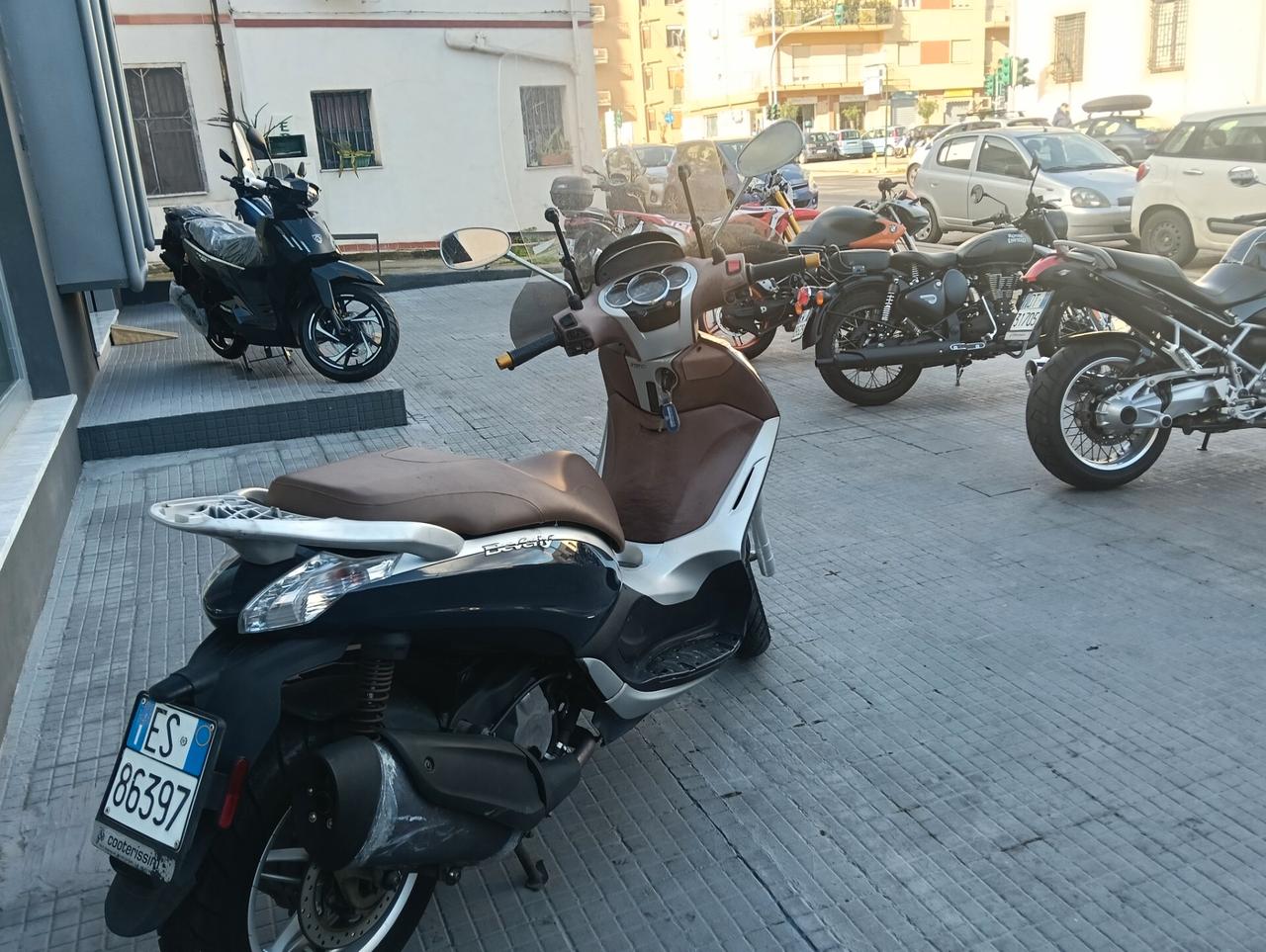 Piaggio Beverly 350 ABS ASR anno: 2020