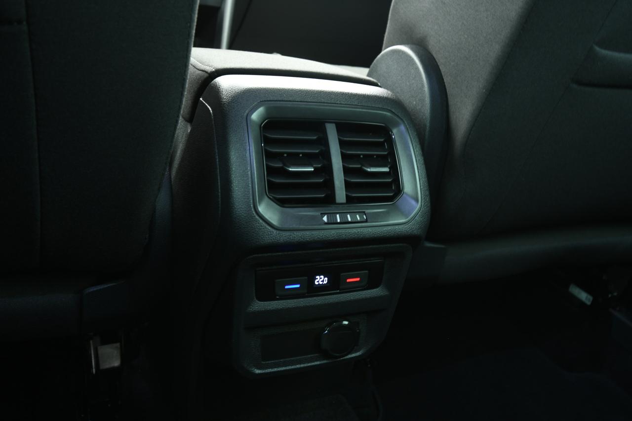 VOLKSWAGEN Tiguan 2.0 tdi Life 4motion 150cv dsg ACC+FULL LED+C18"