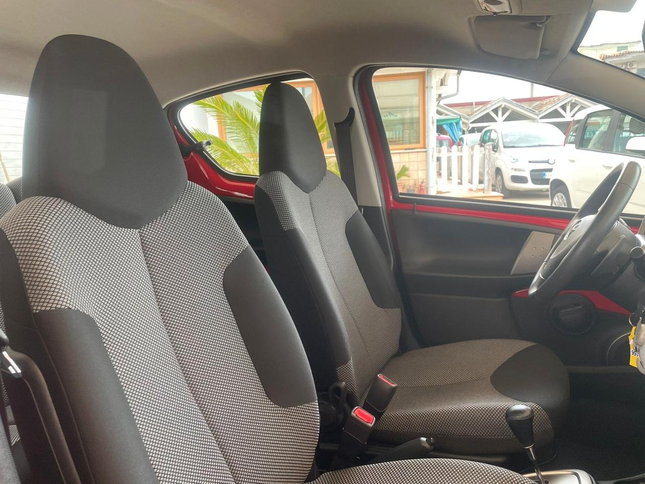 Toyota Aygo 1.0 12V VVT-i 5 porte Tobasco MMT automatica