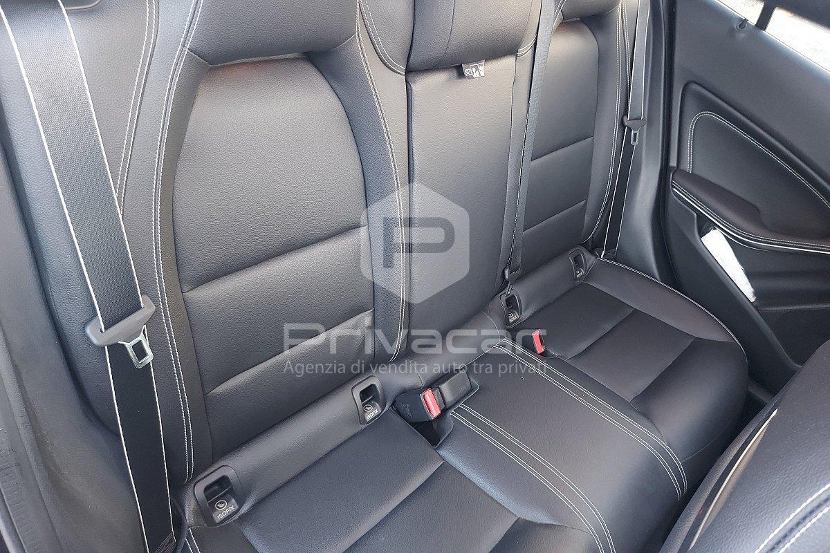 MERCEDES GLA 200 d Automatic 4Matic Premium