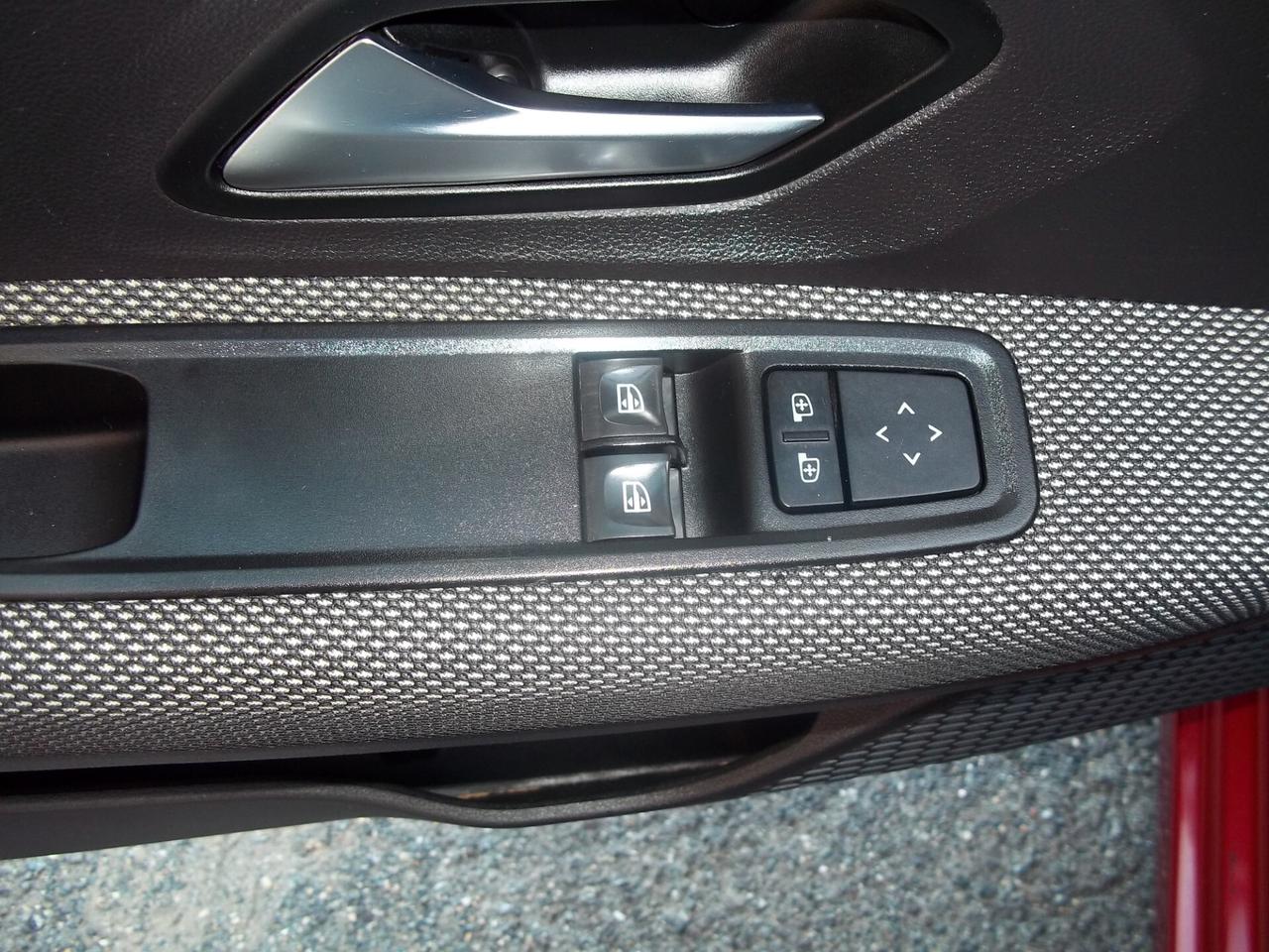 Dacia Sandero Streetway 1.0 TCe 100 CV ECO-GPL Comfort uniproprietario Euro 6-dTemp