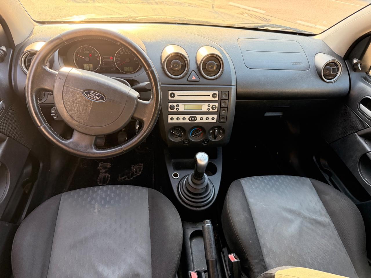 Ford Fiesta 1.2 16V 5p. Ghia