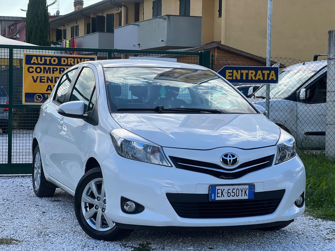 Toyota Yaris 1.0 5 porte Lounge