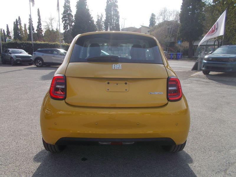 FIAT 500 Hybrid Hybrid Icon 338.7575187 MASSARI MARCO PRONTA IN SEDE