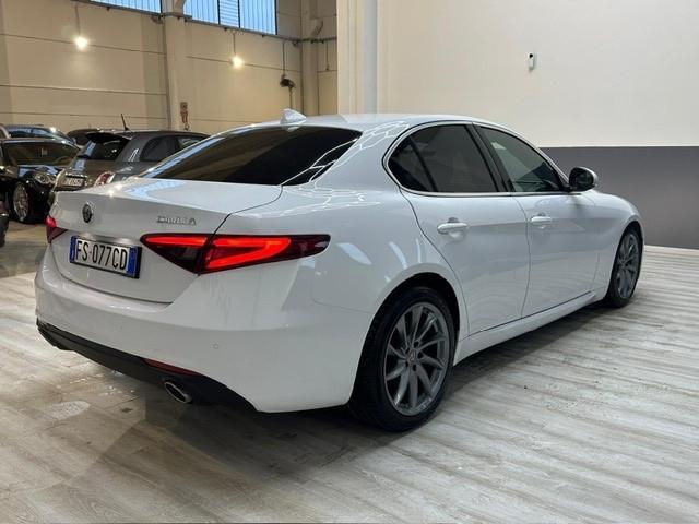 Alfa Romeo Giulia 2.2 Turbodiesel 180cv Super