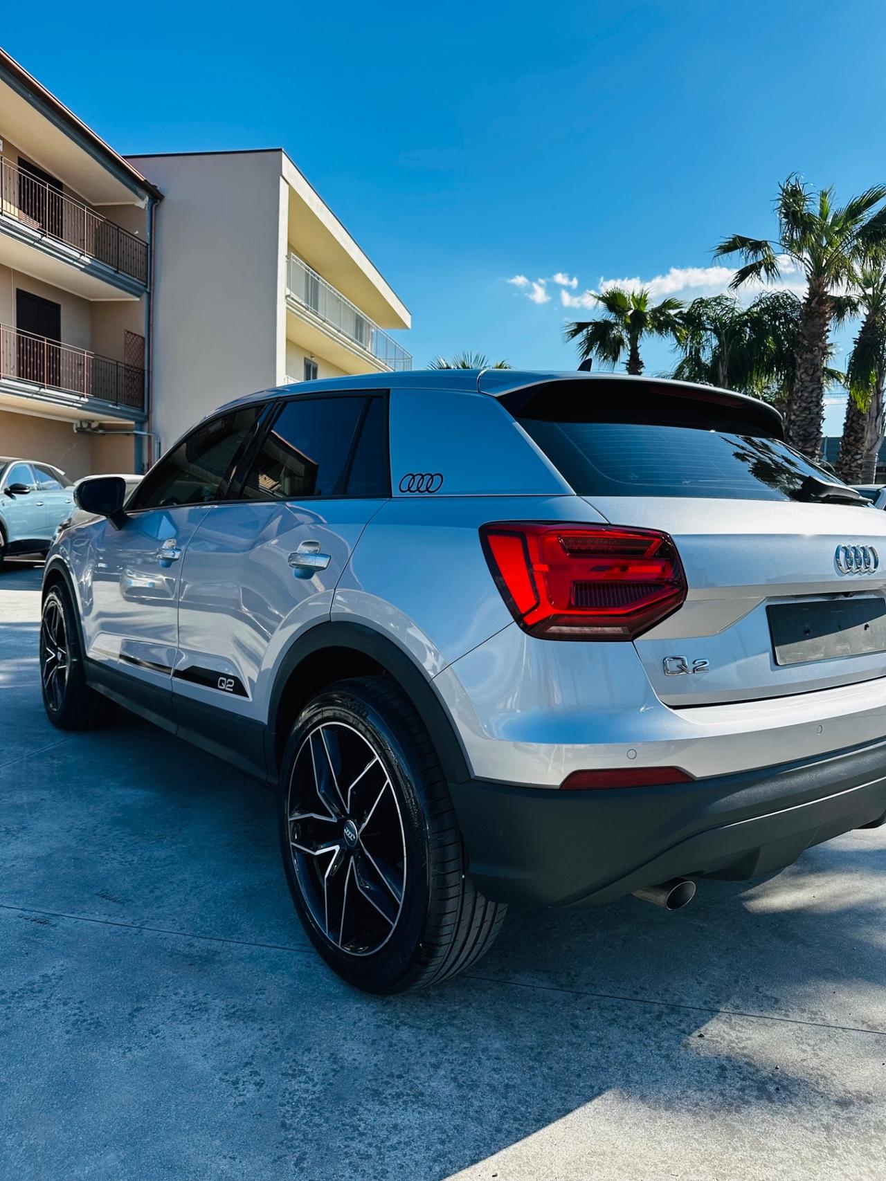 Audi Q2 30 TDI Business