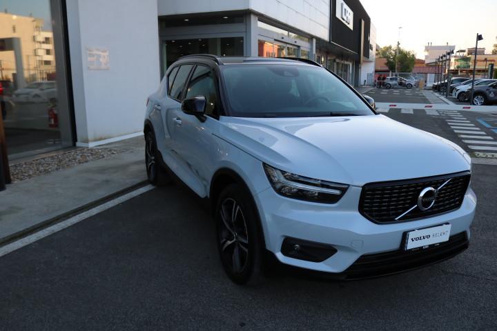 VOLVO XC40 - XC40 1.5 t5 phev R-design auto my21