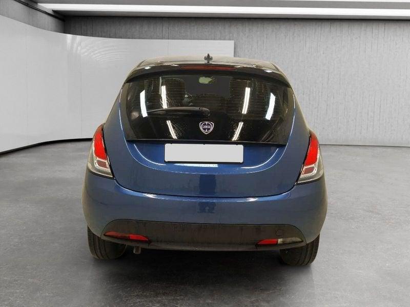 Lancia Ypsilon 1.0 firefly hybrid Oro s&s 70cv