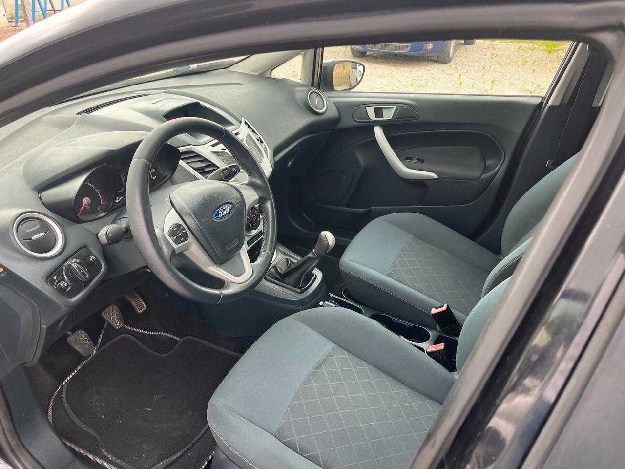 Ford Fiesta 1.6 TDCi 95CV 5 porte TITANIUM KM CERTIFICATI 2012