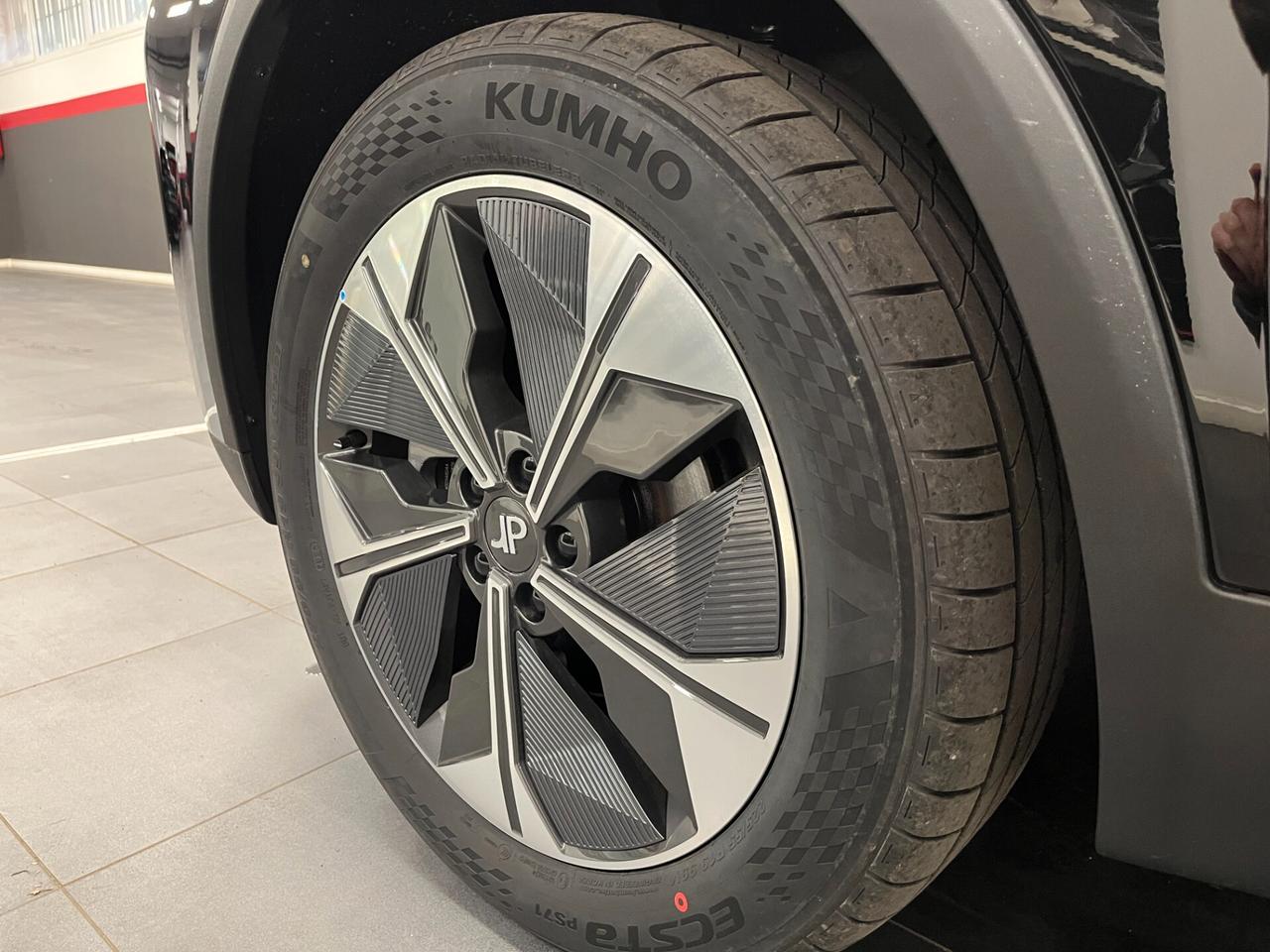 NEW DR 6 1.6 T-GDI DCT