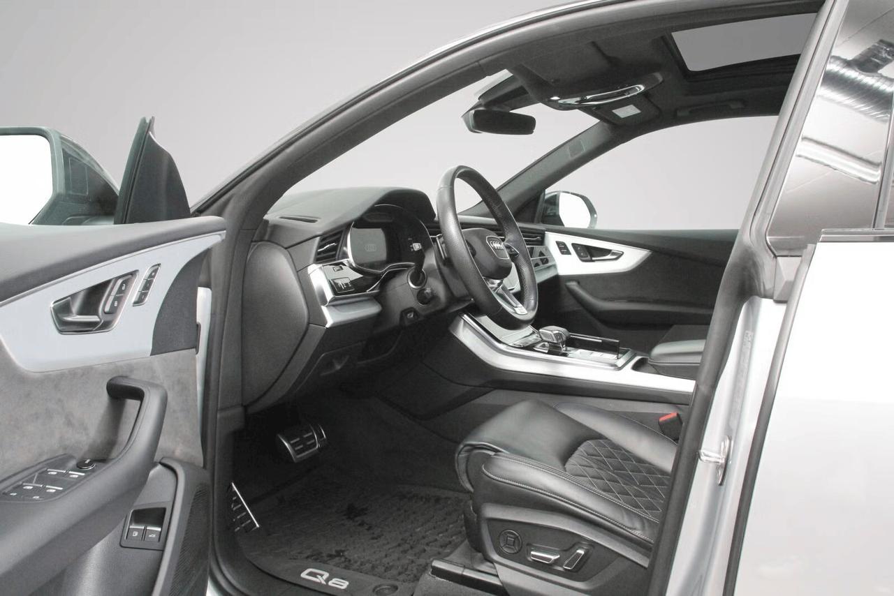Audi Q8 60 TFSI e quattro tiptronic S line plus