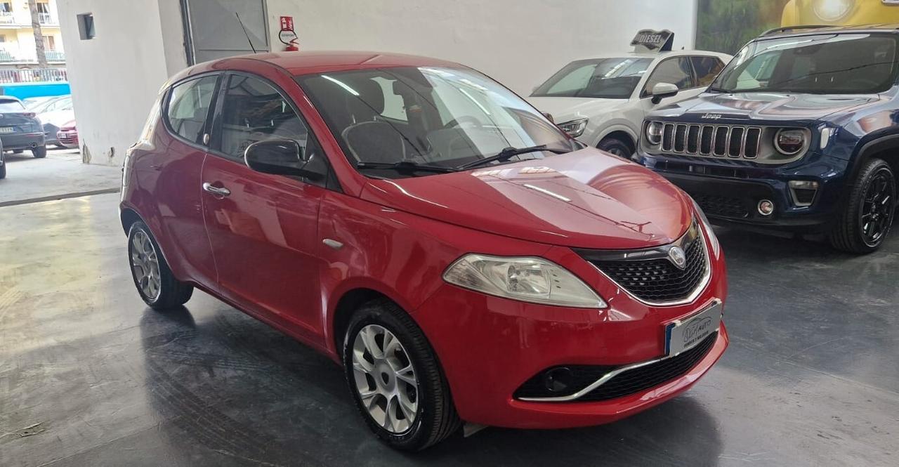 Lancia Ypsilon 1.2 69 CV 5 porte GPL Ecochic Gold