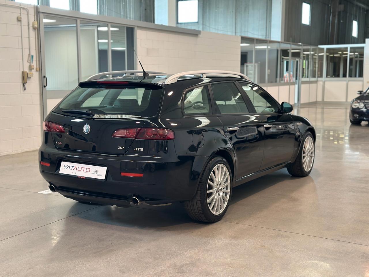 Alfa Romeo 159 3.2 JTS V6 24V Q4 Sportwagon Distinctive ASI