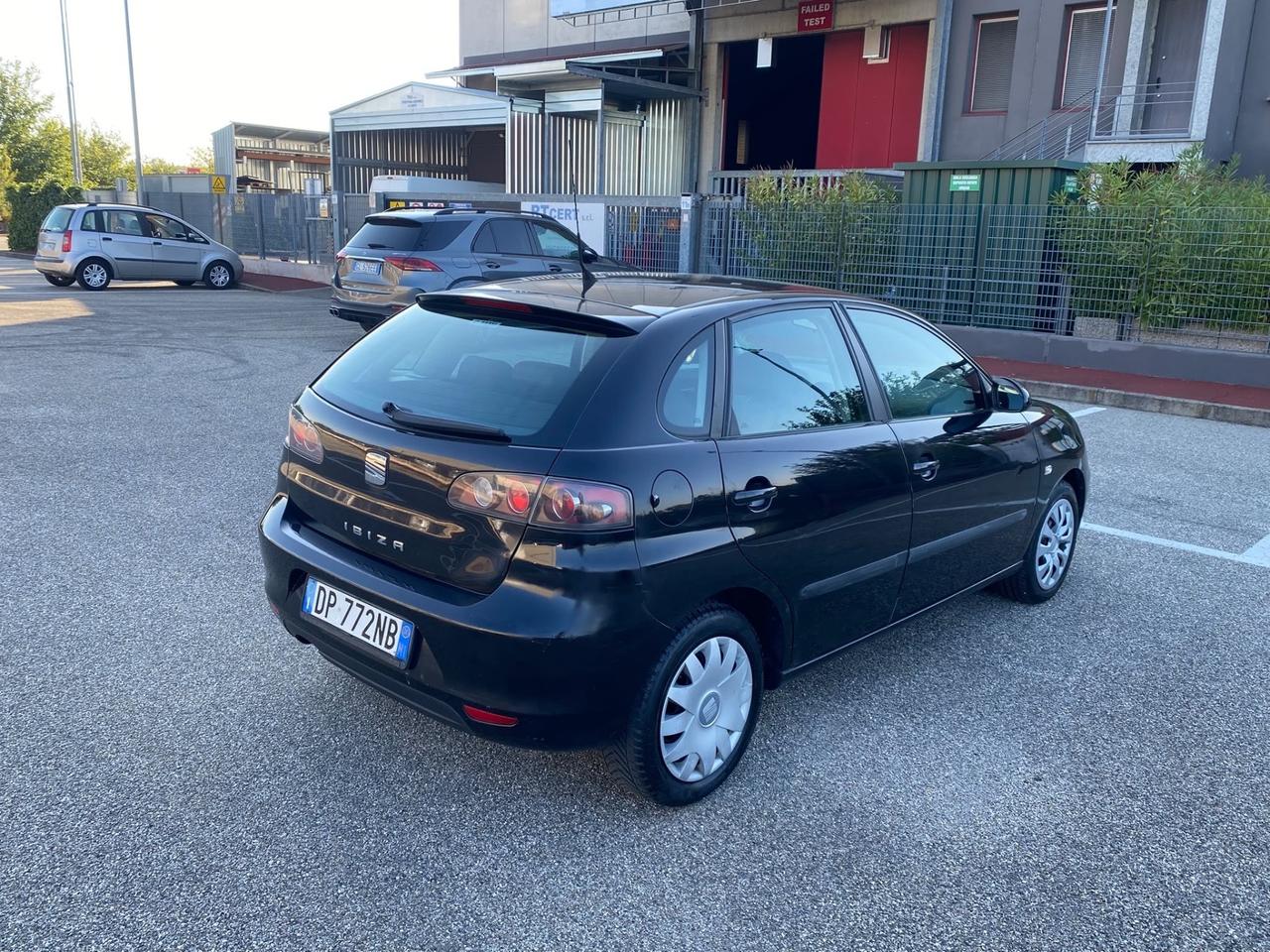 Seat Ibiza 1.2 12V 70CV 5p. Free