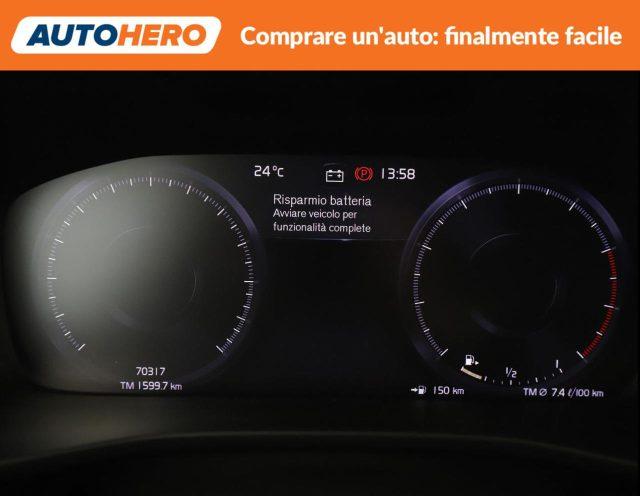 VOLVO XC40 T3 Geartronic Momentum Pro
