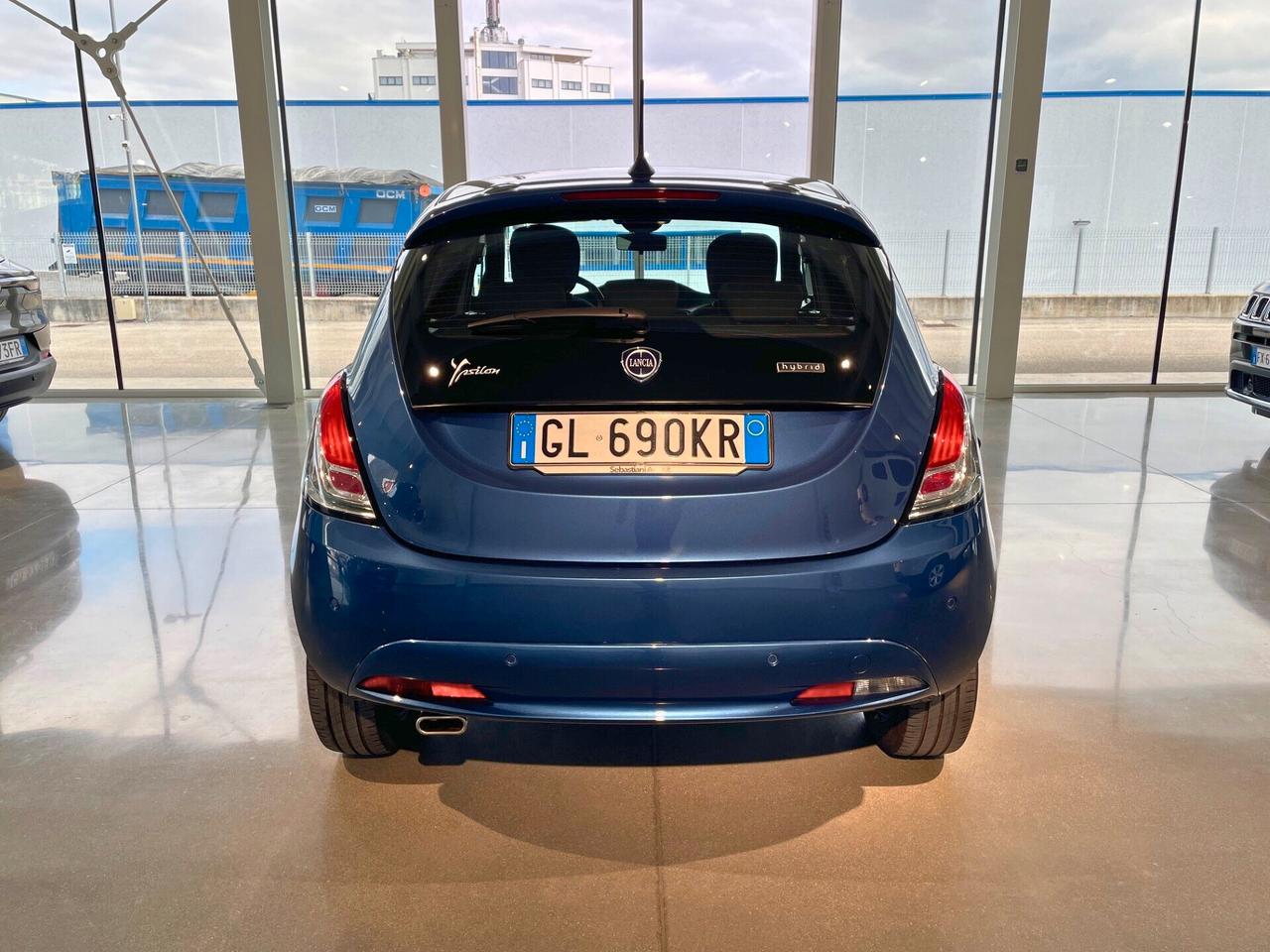 Lancia Ypsilon 1.0 FireFly 5 porte S&S Hybrid Gold
