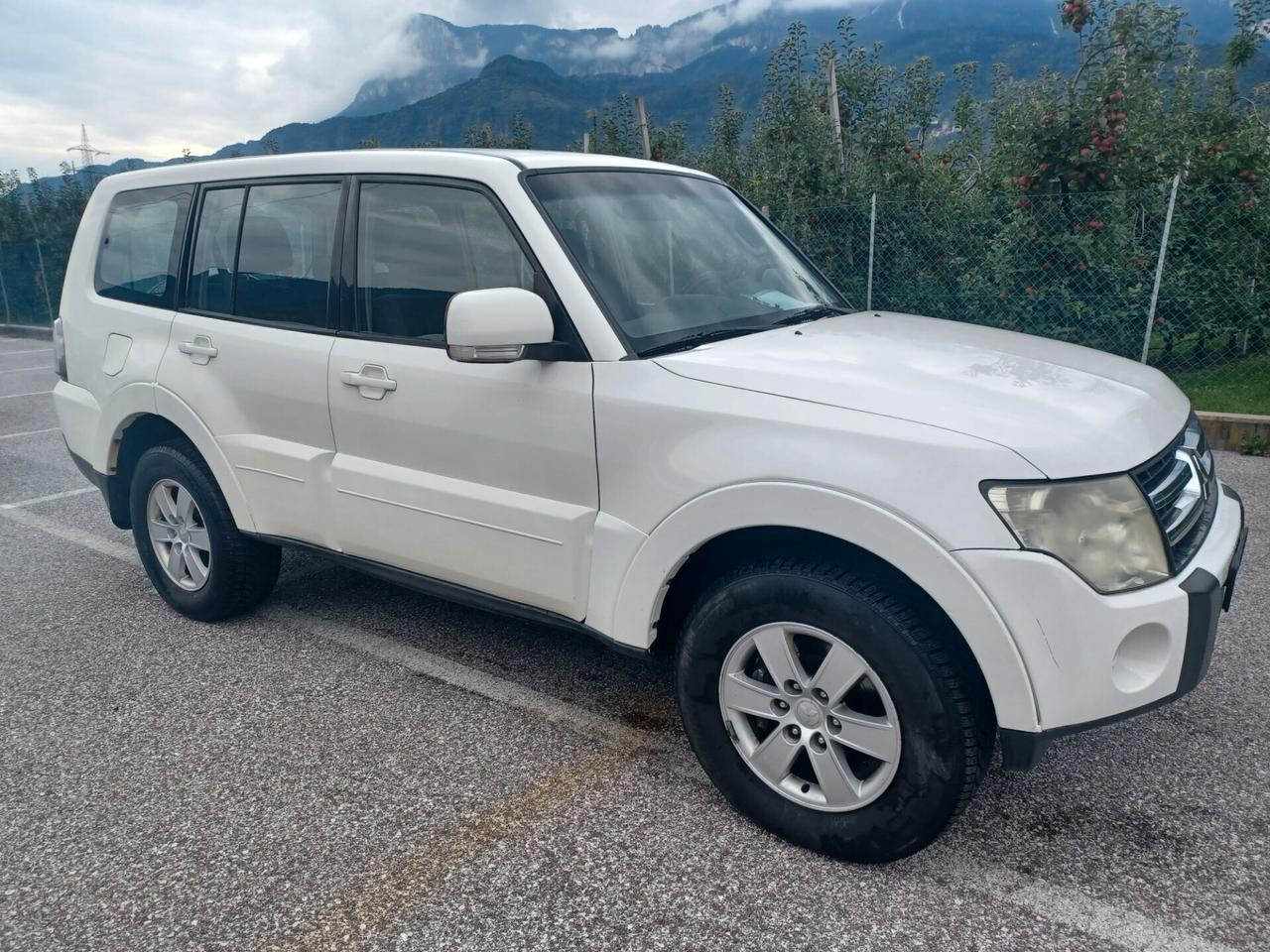 Mitsubishi Pajero 3.2 DI-D 16V 5p. Intense