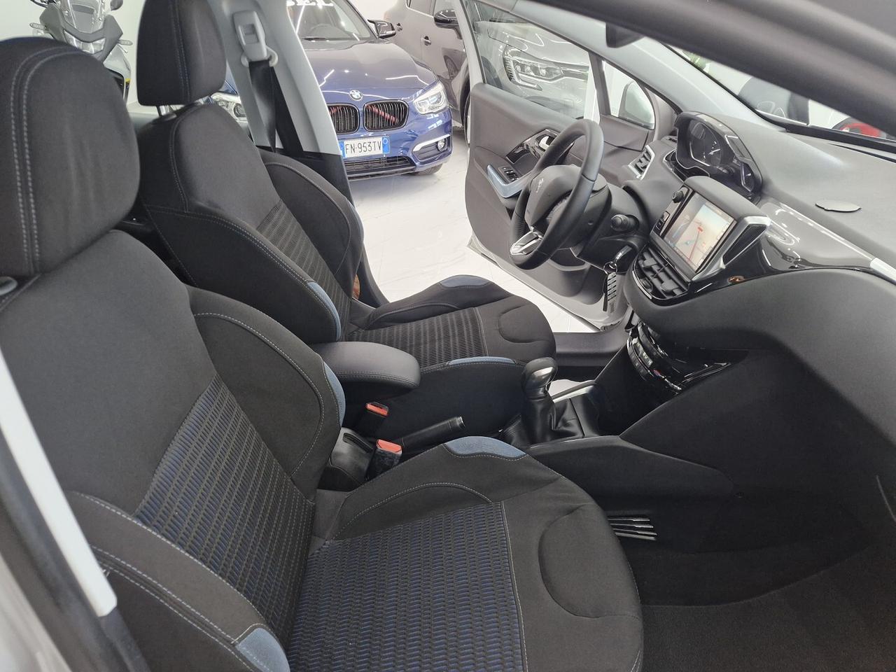 PEUGEOT 208 1.4 HDi 68CV ALLURE