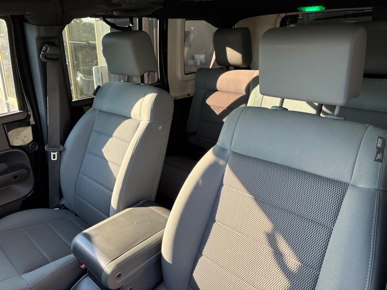 Jeep Wrangler Unlimited 2.8 CRD Sahara Auto