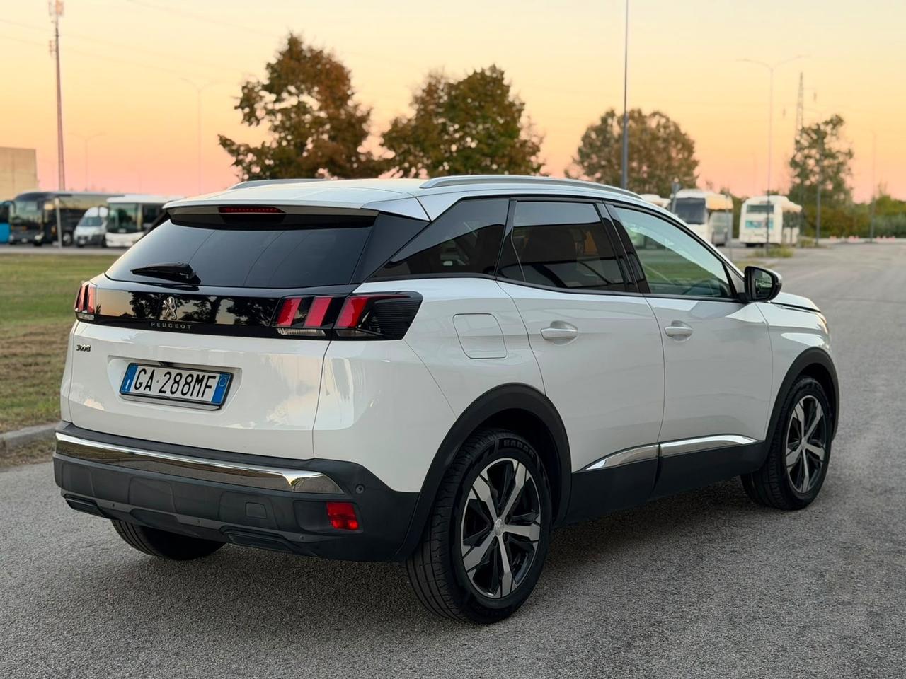 Peugeot 3008 BlueHDi 130 S&S Allure