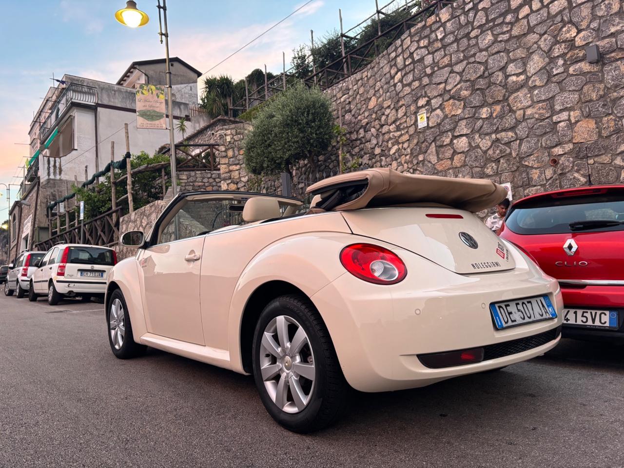 Volkswagen New Beetle 1.6 Cabrio