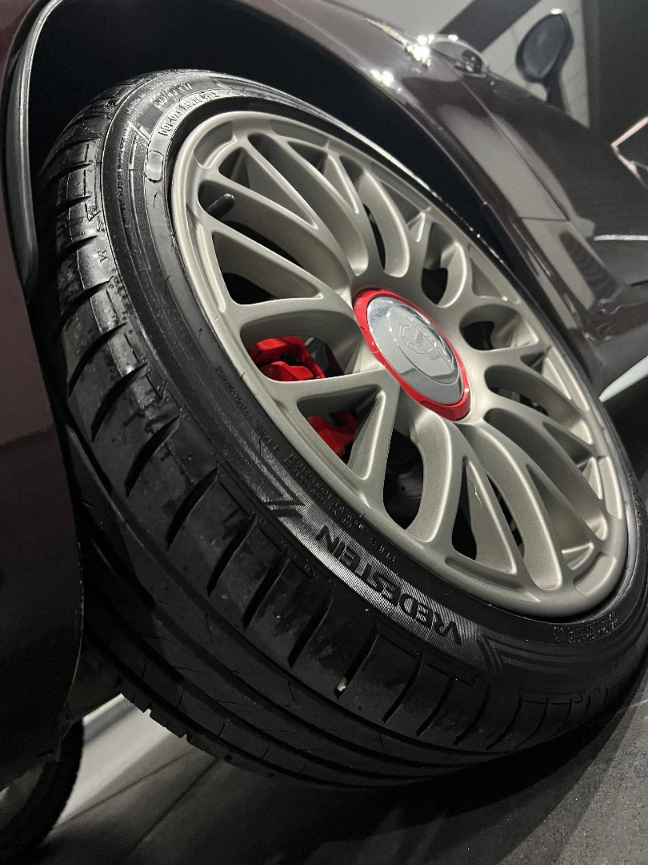 Abarth 595 1.4 Turbo T-Jet 160CV MTA Turismo REPLICA MASERATI