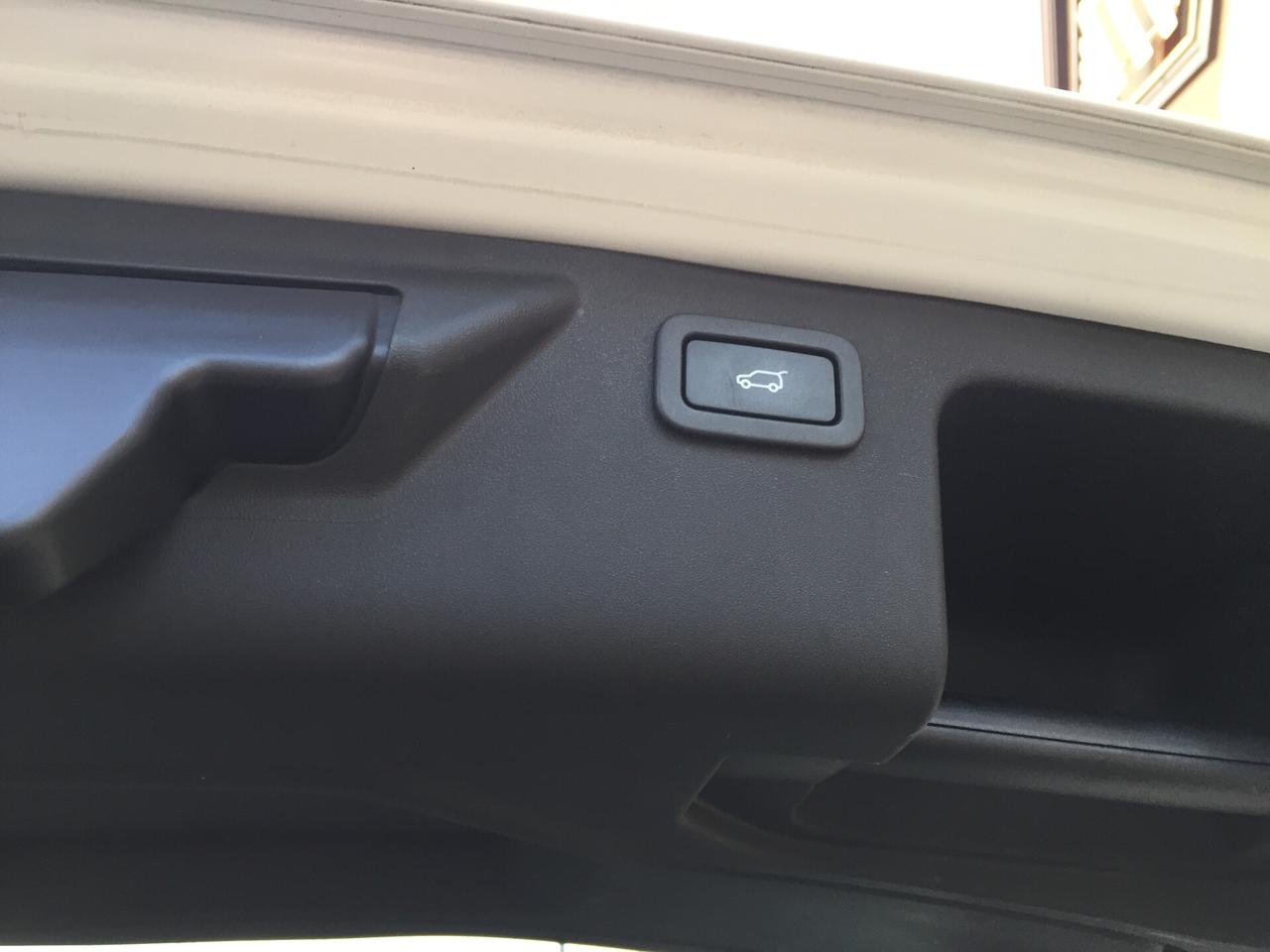 Land Rover Discovery Sport 2.0 TD4 150 CV SE