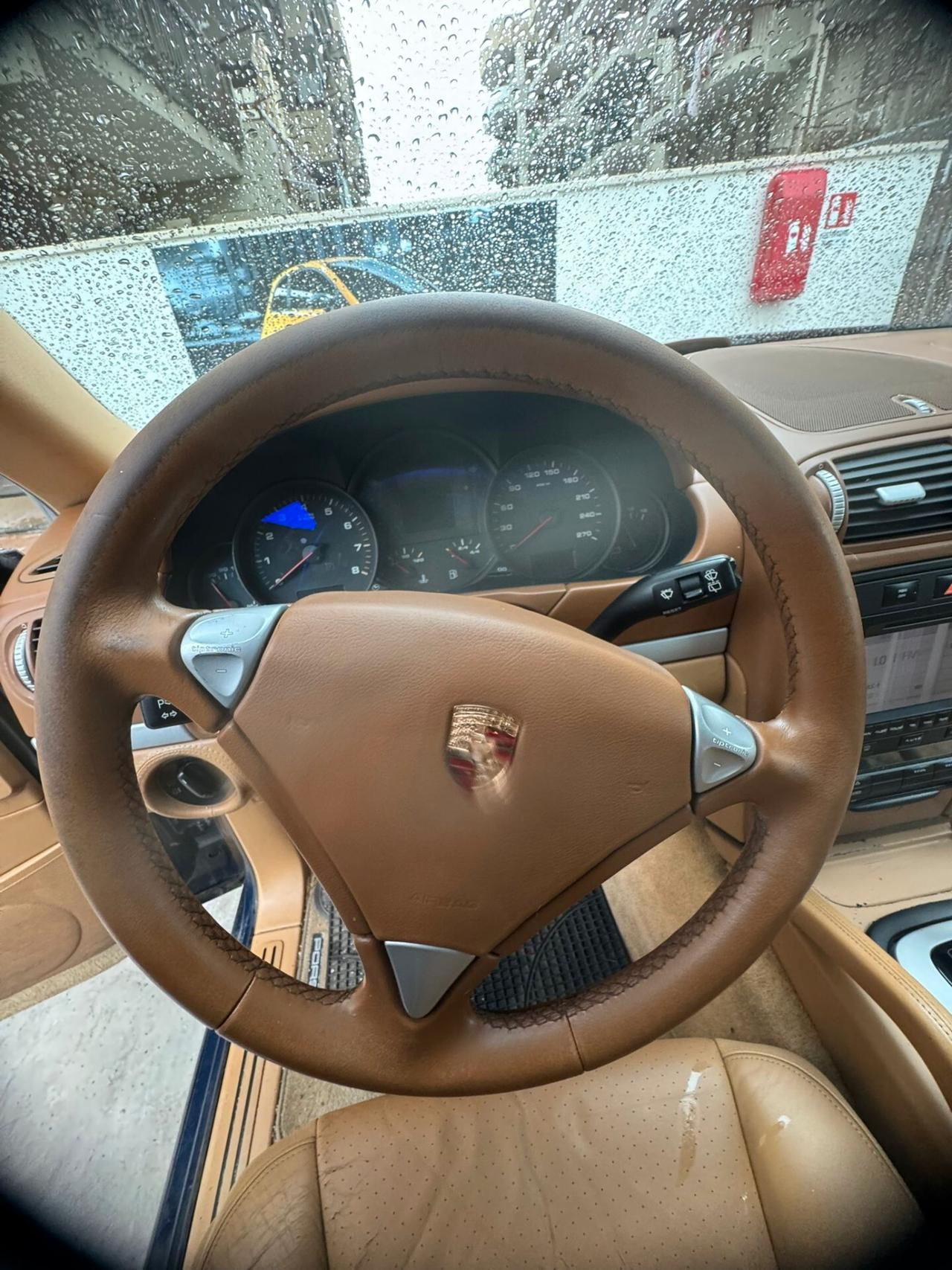 Porsche Cayenne 3.2 V6 cat GPL