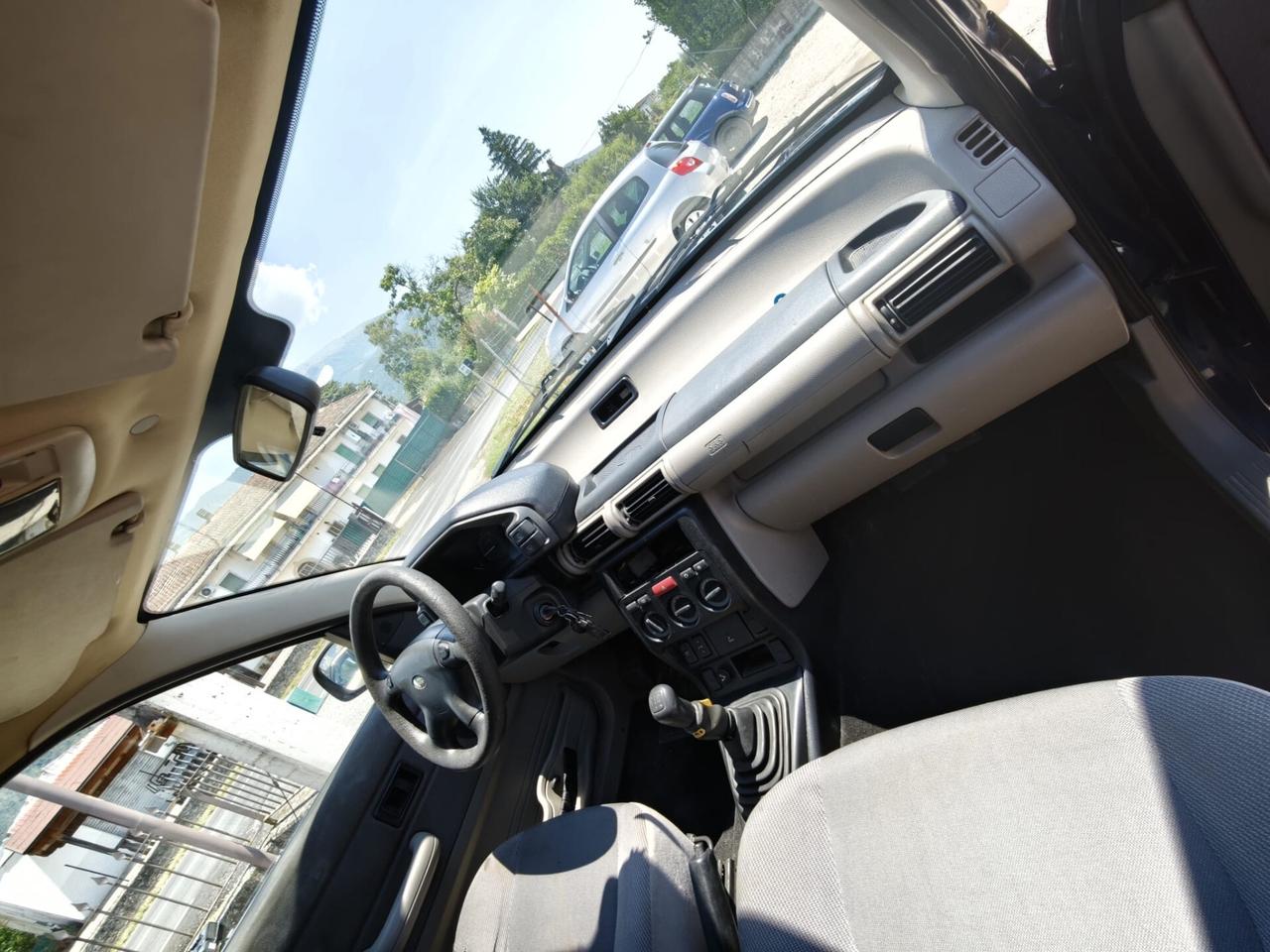 Land Rover Freelander 2.0 Td4 16V 4x4 con gancio traino omologato