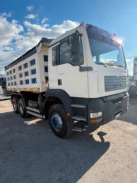 Autocarro Man TG 460 3 assi gemellato ribaltabile