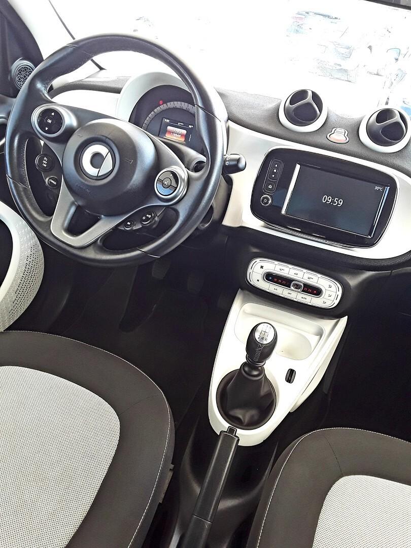 SMART FOUR FOUR PASSION 1.0