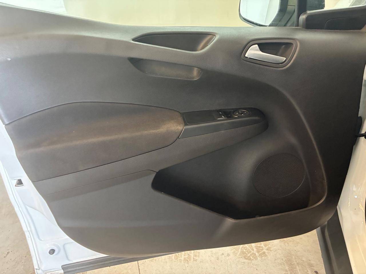 Ford Transit Courier 1.0 EcoBoost 100CV
