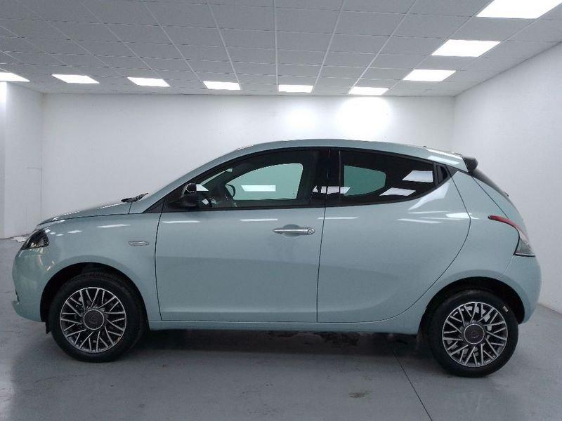 Lancia Ypsilon 1.0 firefly hybrid Gold s&s 70cv