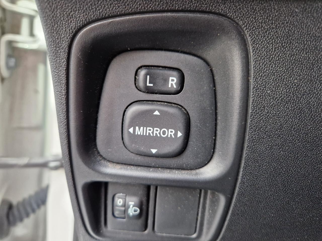 Peugeot 108 VTi 68 5 porte Allure TOP cabriolet