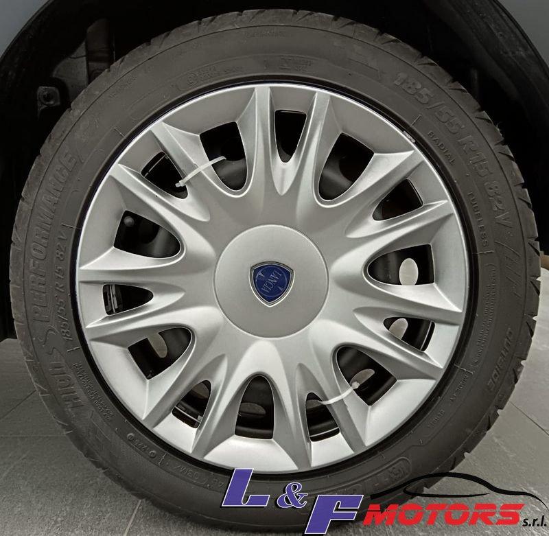 Lancia Ypsilon 1.2 69cv Gold