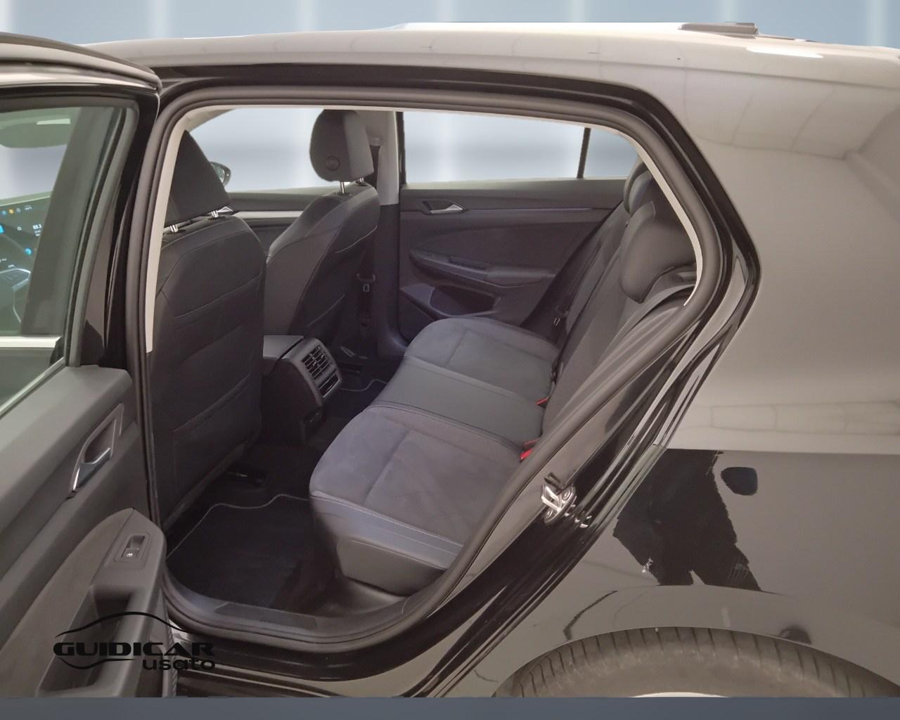 VOLKSWAGEN Golf VIII 2024 - Golf 2.0 tdi Style 150cv dsg