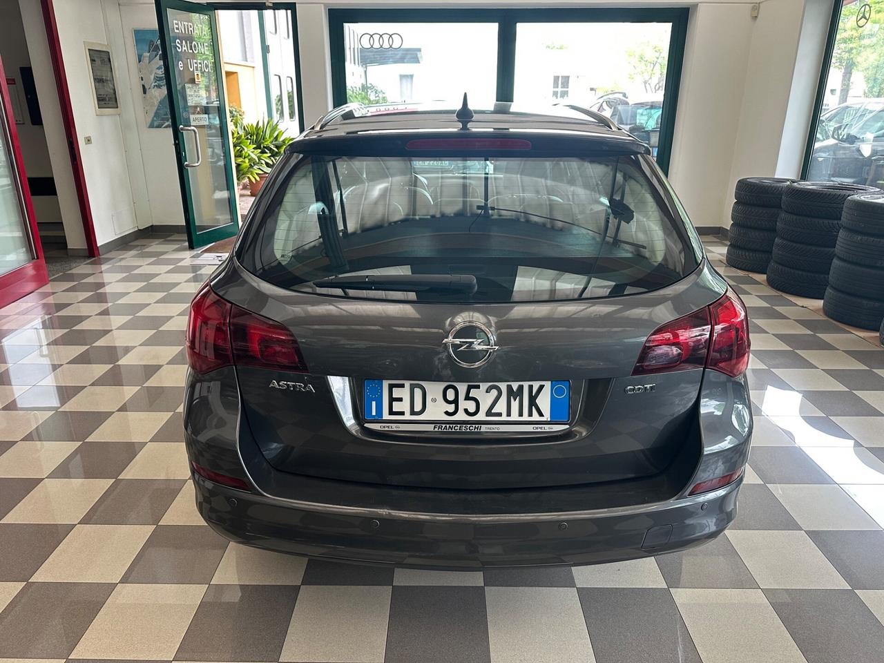 Opel Astra 1.7 CDTI 110CV Station Wagon Cosmo
