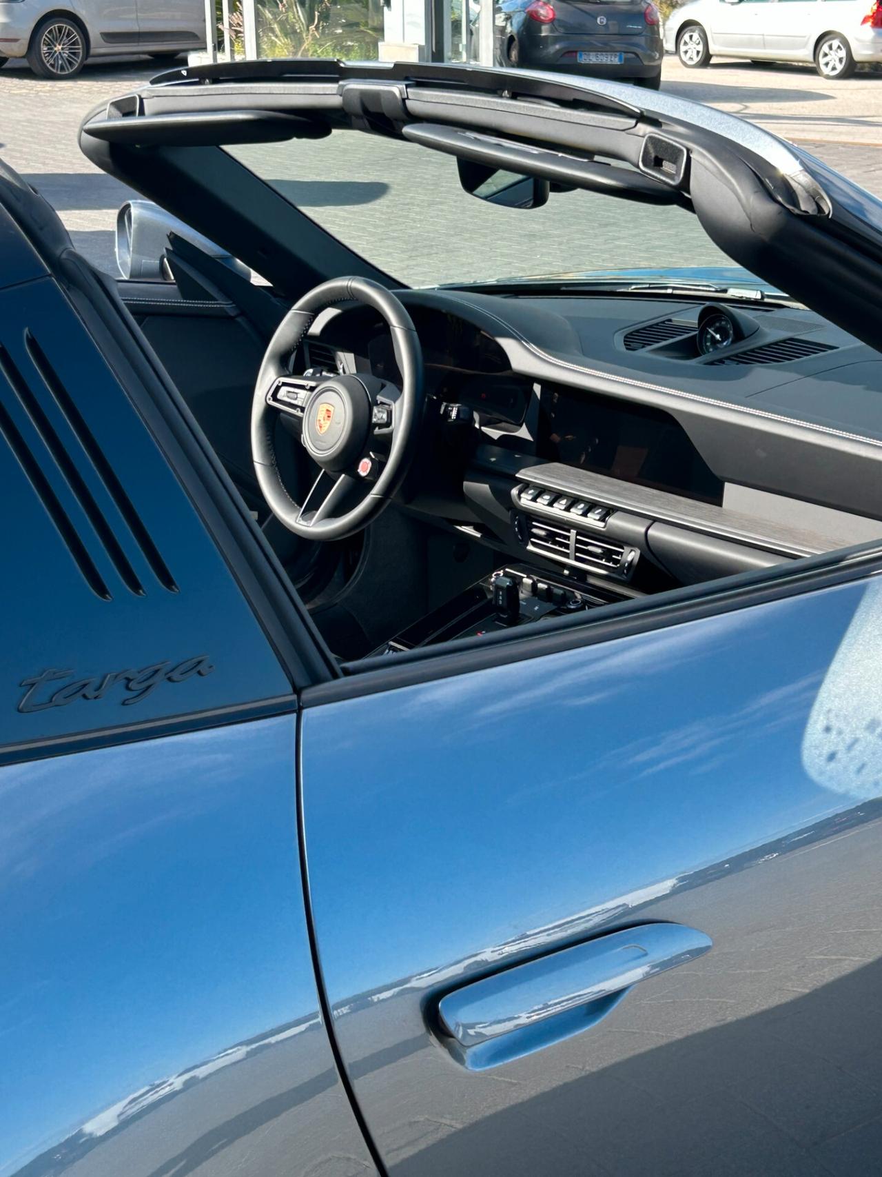 Porsche 911 992.2 Targa 3.6 4 GTS auto KM 0