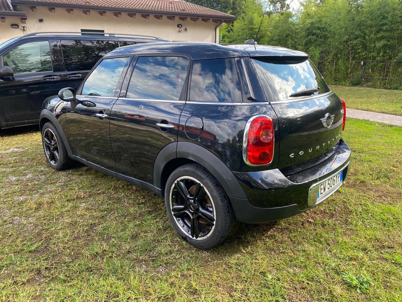 Mini Cooper Countryman 2.0 D Automatica