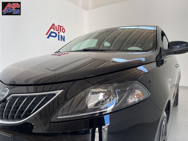 Lancia Ypsilon 1.0 FireFly 5 porte S&S Hybrid Gold *Display*