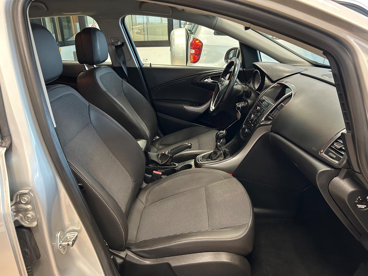 Opel Astra - 2012 1.7 CDTI 125CV